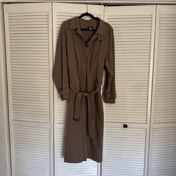 L.L. Bean Traveler long Trench Coat brown taupe belted  large - Picture 1 of 11